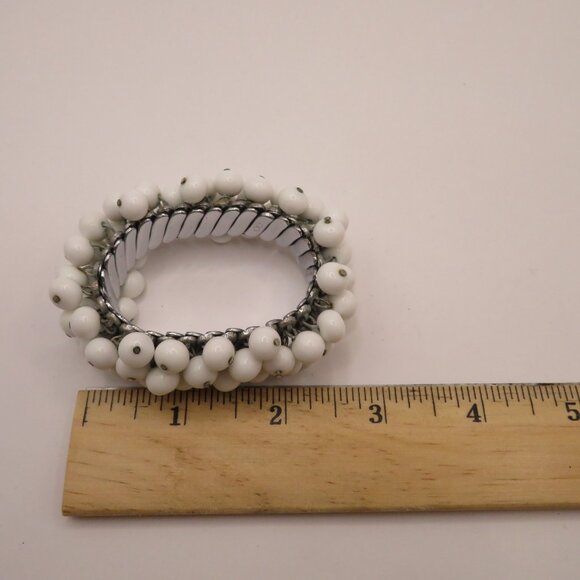Jewelry Vintage Milk Glass Cha Cha Bracelet Poshmark